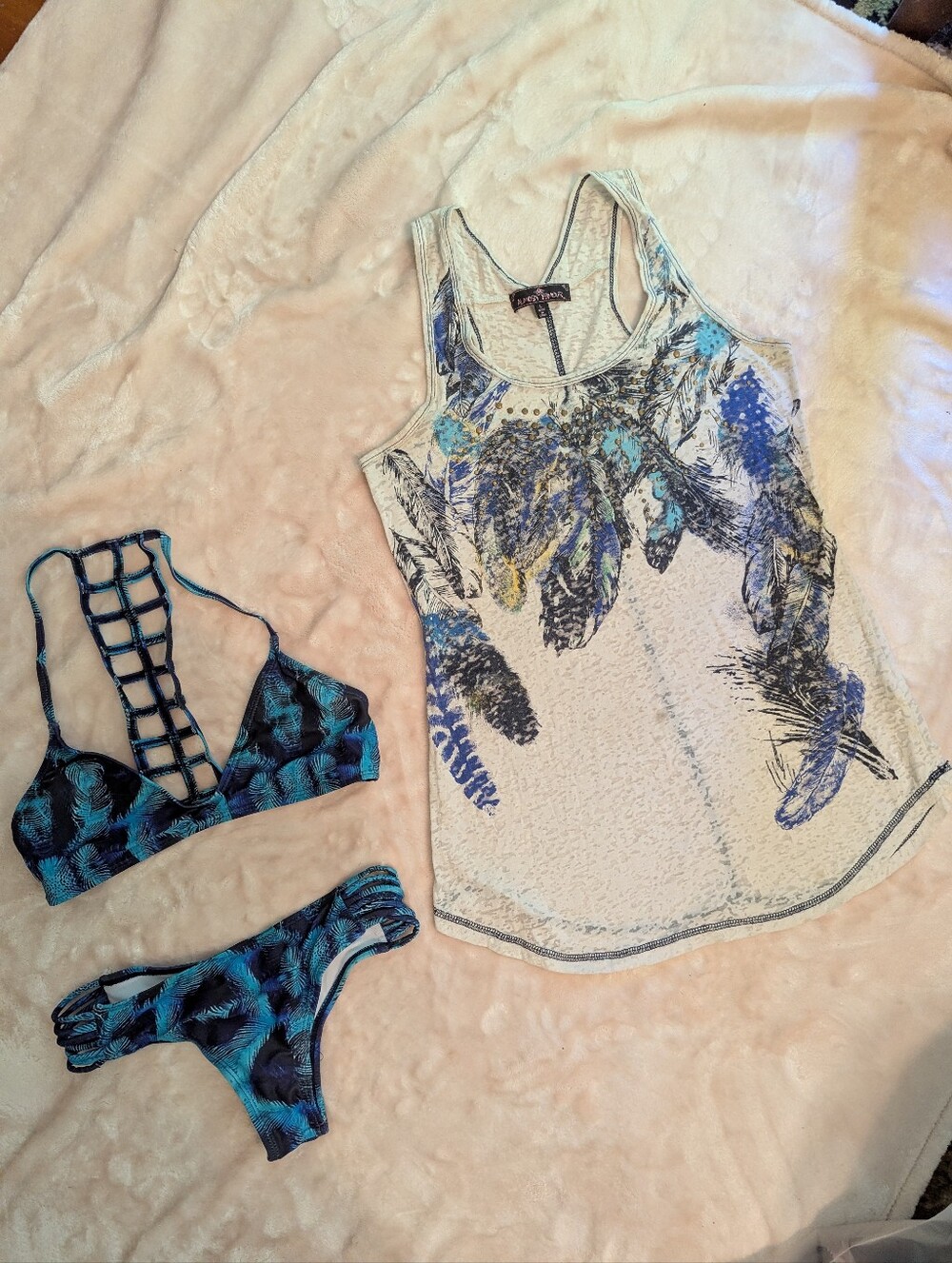 Cupshe Two Piece Bathing Suit With Bonus Tank Top Size Medium